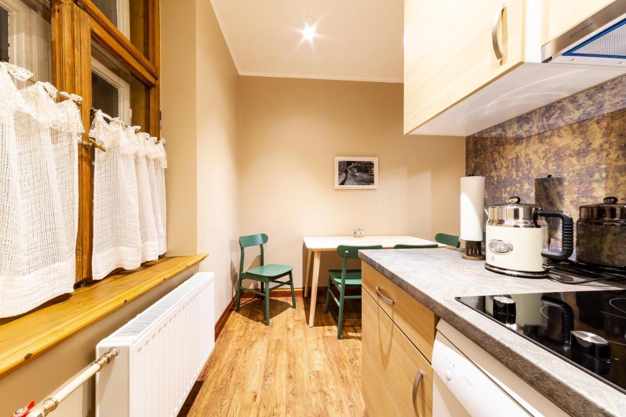 Gourmet Storie'S Ap 68Sqm Renovated Free Parking Apartman Riga Kültér fotó