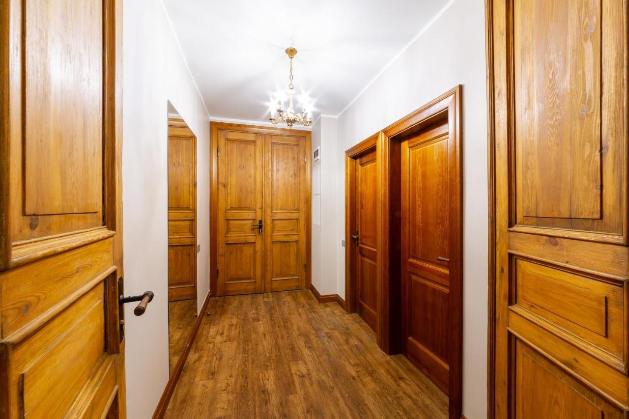 Gourmet Storie'S Ap 68Sqm Renovated Free Parking Apartman Riga Kültér fotó